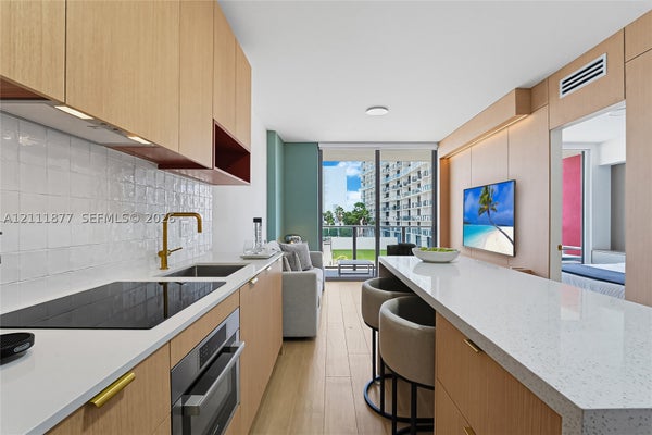 90 NE 32ND ST UNIT 810, MIAMI, FL 33137 - Image 5570f4eef7fd4fa43285c6d92b73bf58/964916516