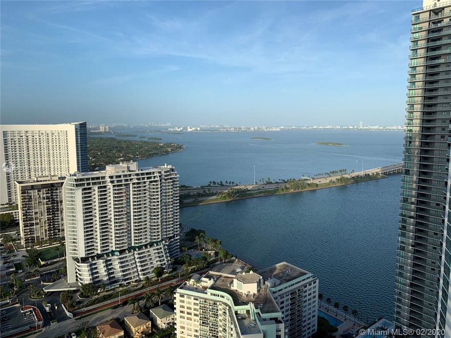 Beautiful building and top floor condo apt is centrally located in trendy neighborhood close to Design Disctrict, Wynwood, Brickell, and Downtown Miami. Amenities include rooftop pool, state of the art fitness facility and spa, tennis court, theater, game room and children's room. The 1 bedroom 1 bath unit has breathtaking views of Biscayne Bay and port of Miami, top of the line appliances, carpet, and tile. Pets are welcomed.