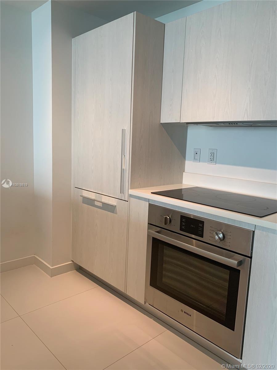 PARAISO BAYVIEWS CONDO - Residential Lease