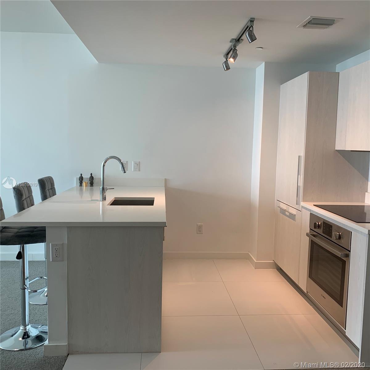 PARAISO BAYVIEWS CONDO - Residential Lease