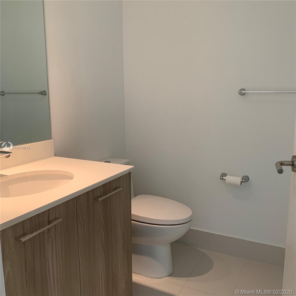 PARAISO BAYVIEWS CONDO - Residential Lease