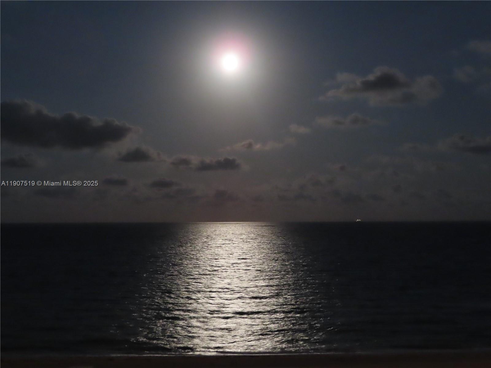 ARLEN BEACH CONDO - Residential Lease