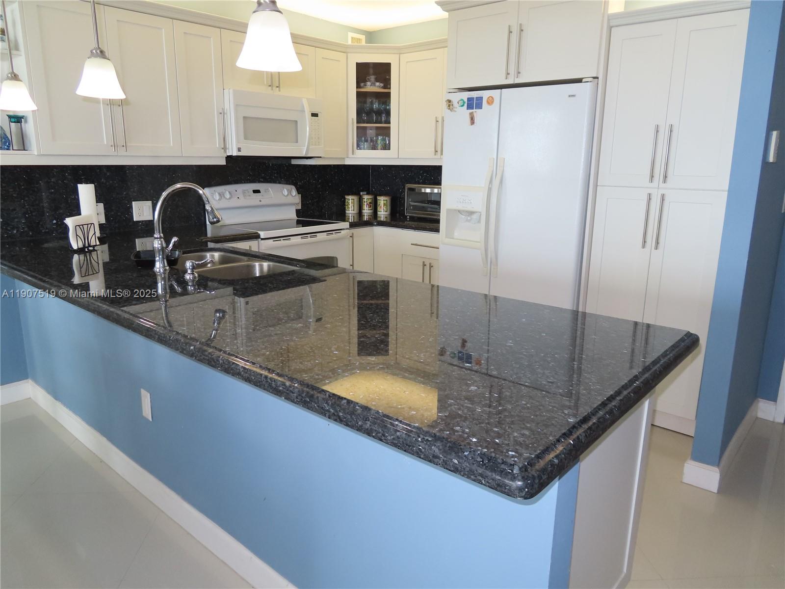 ARLEN BEACH CONDO - Residential Lease