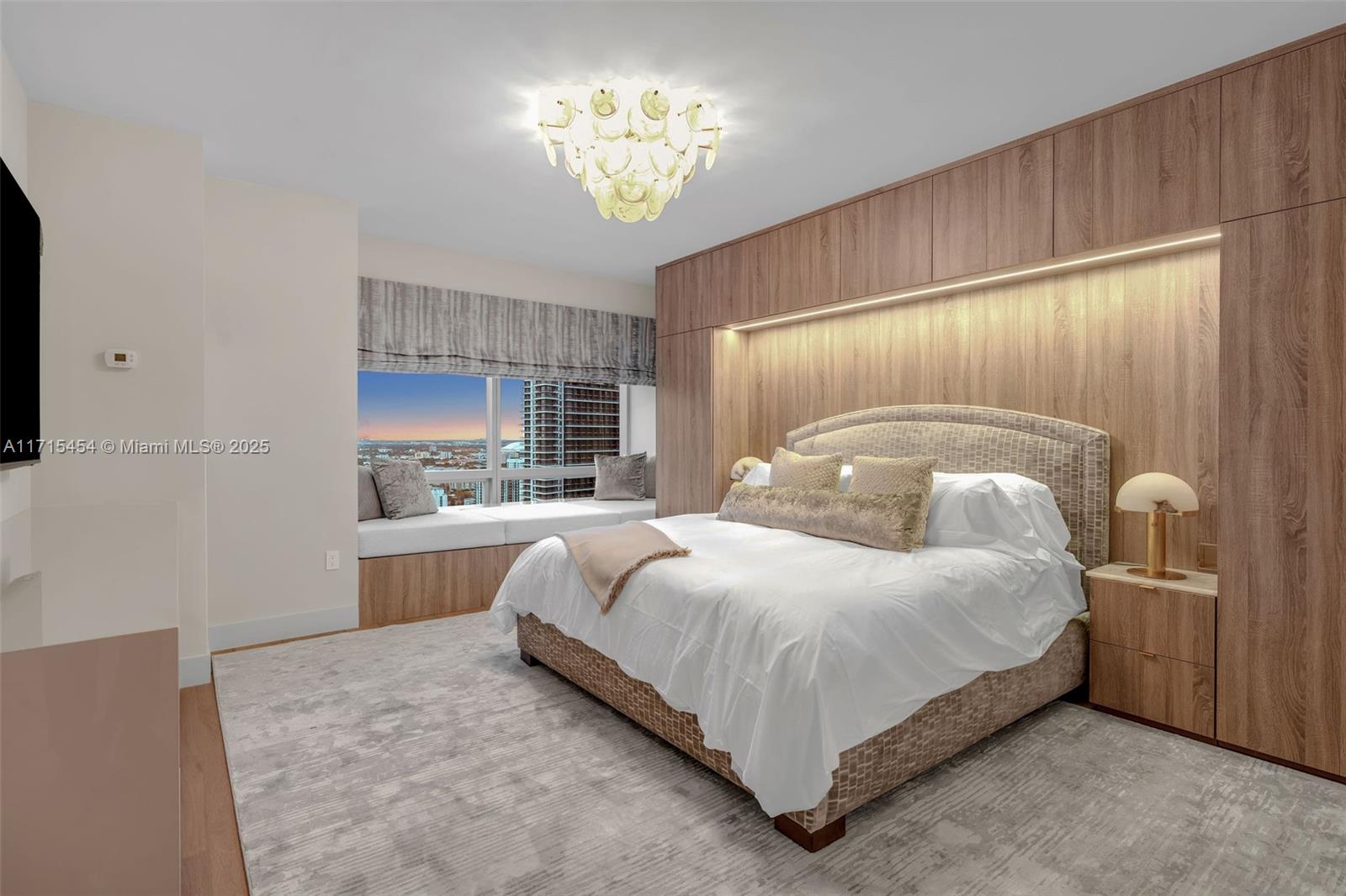 MILLENNIUM TOWER CONDOMIN - Residential