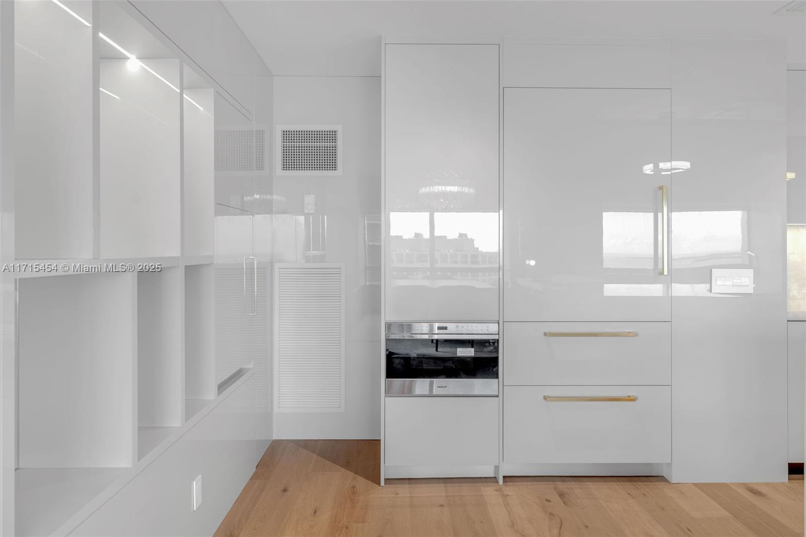 MILLENNIUM TOWER CONDOMIN - Residential