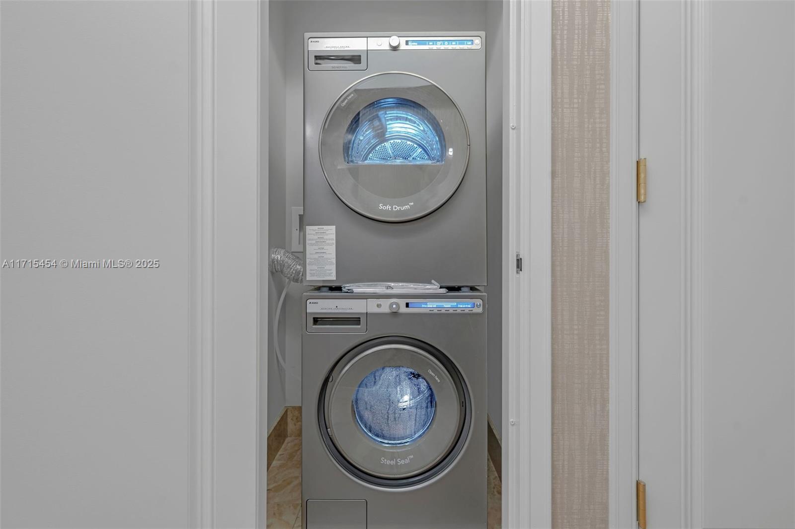 MILLENNIUM TOWER CONDOMIN - Residential