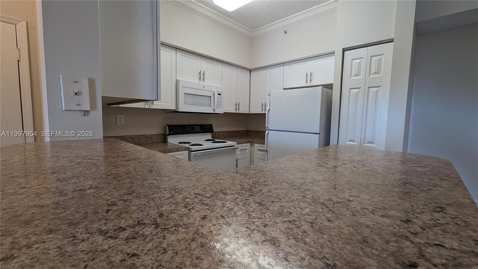 MARQUESA CONDO - Residential Lease