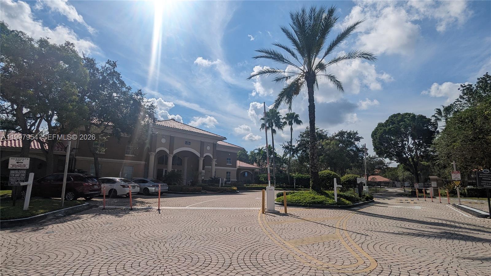 MARQUESA CONDO - Residential Lease