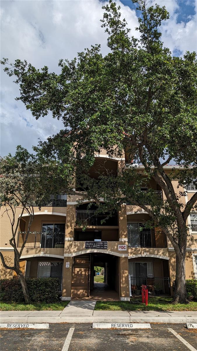 MARQUESA CONDO - Residential Lease