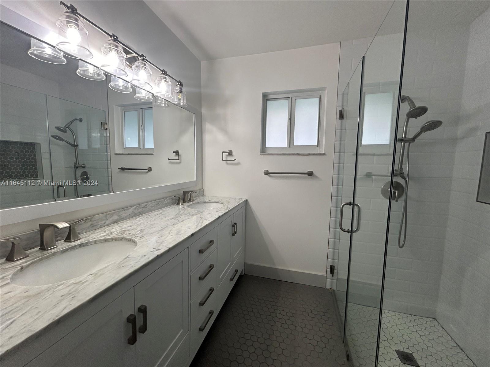 DAVIE LAKE ESTATES - Residential Lease