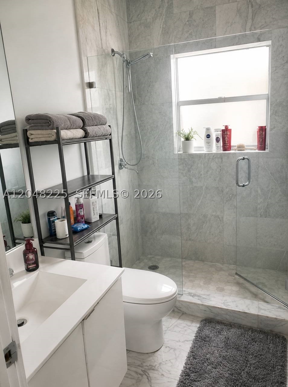 810 7th St 205
