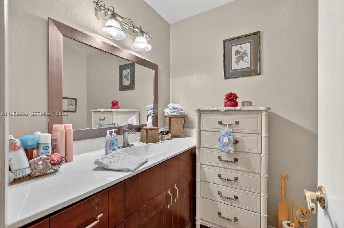 WESTVIEW CONDOMINIUM 3 - Residential