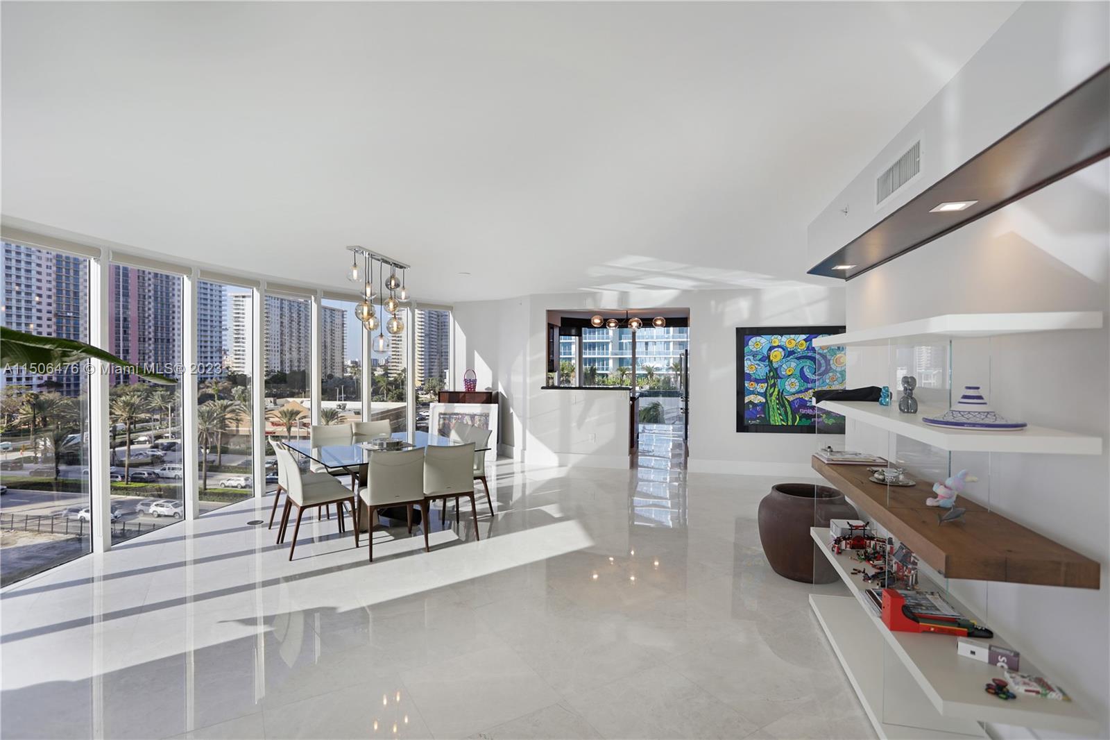 THE PINNACLE CONDO - Residential