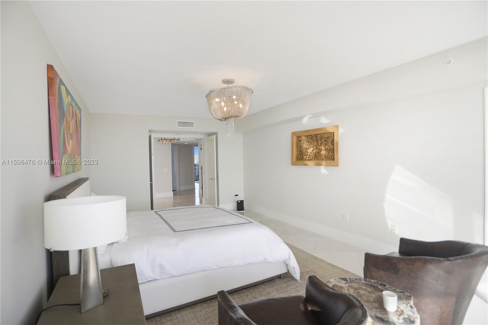 THE PINNACLE CONDO - Residential