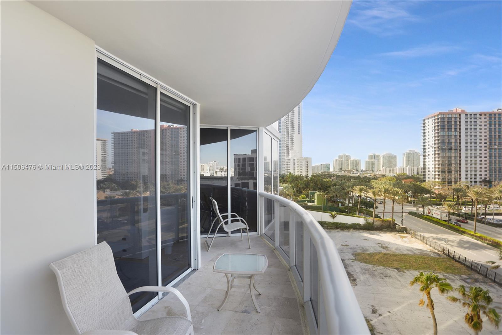 THE PINNACLE CONDO - Residential