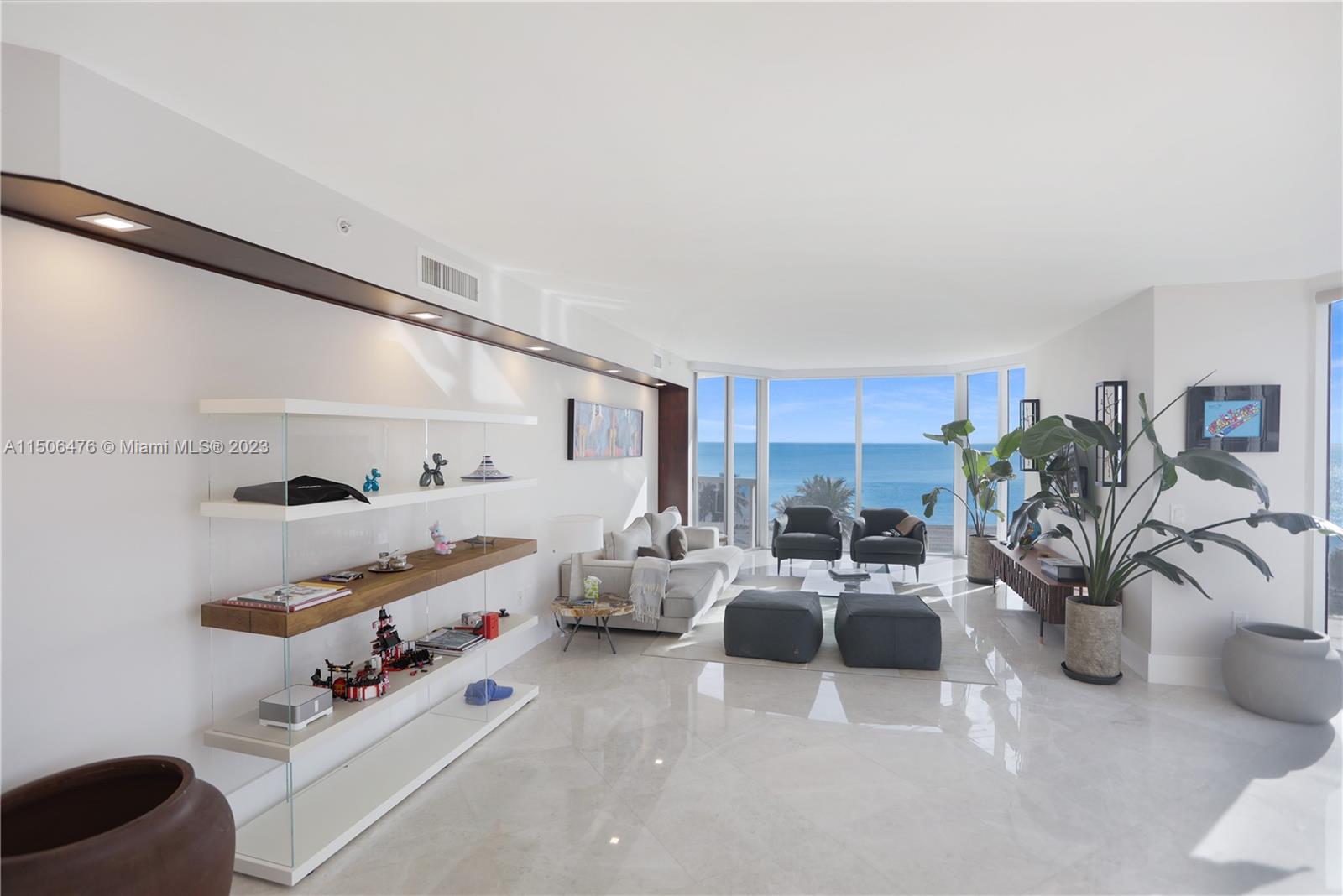 THE PINNACLE CONDO - Residential