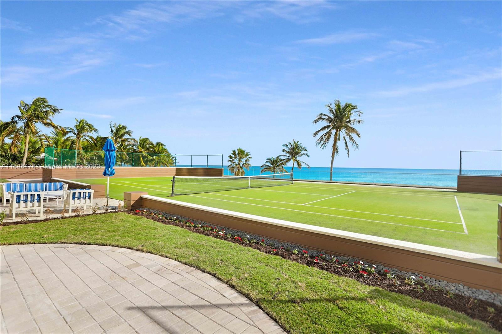 THE PINNACLE CONDO - Residential