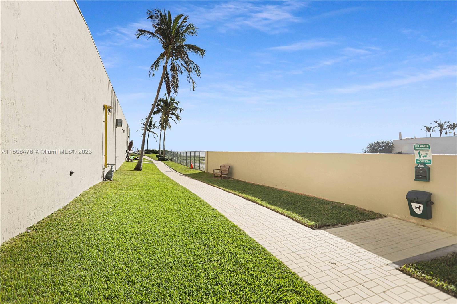 THE PINNACLE CONDO - Residential