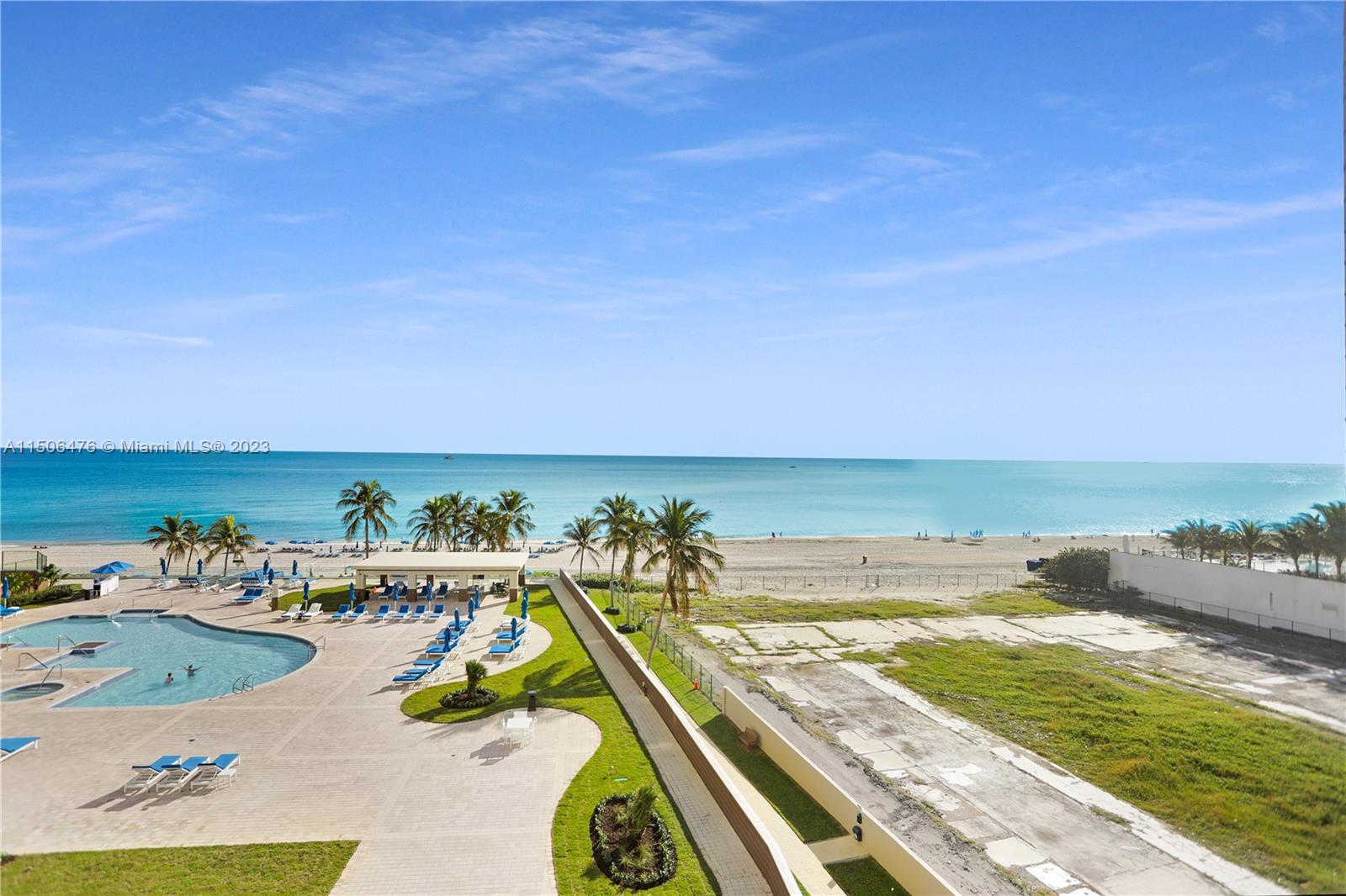 THE PINNACLE CONDO - Residential