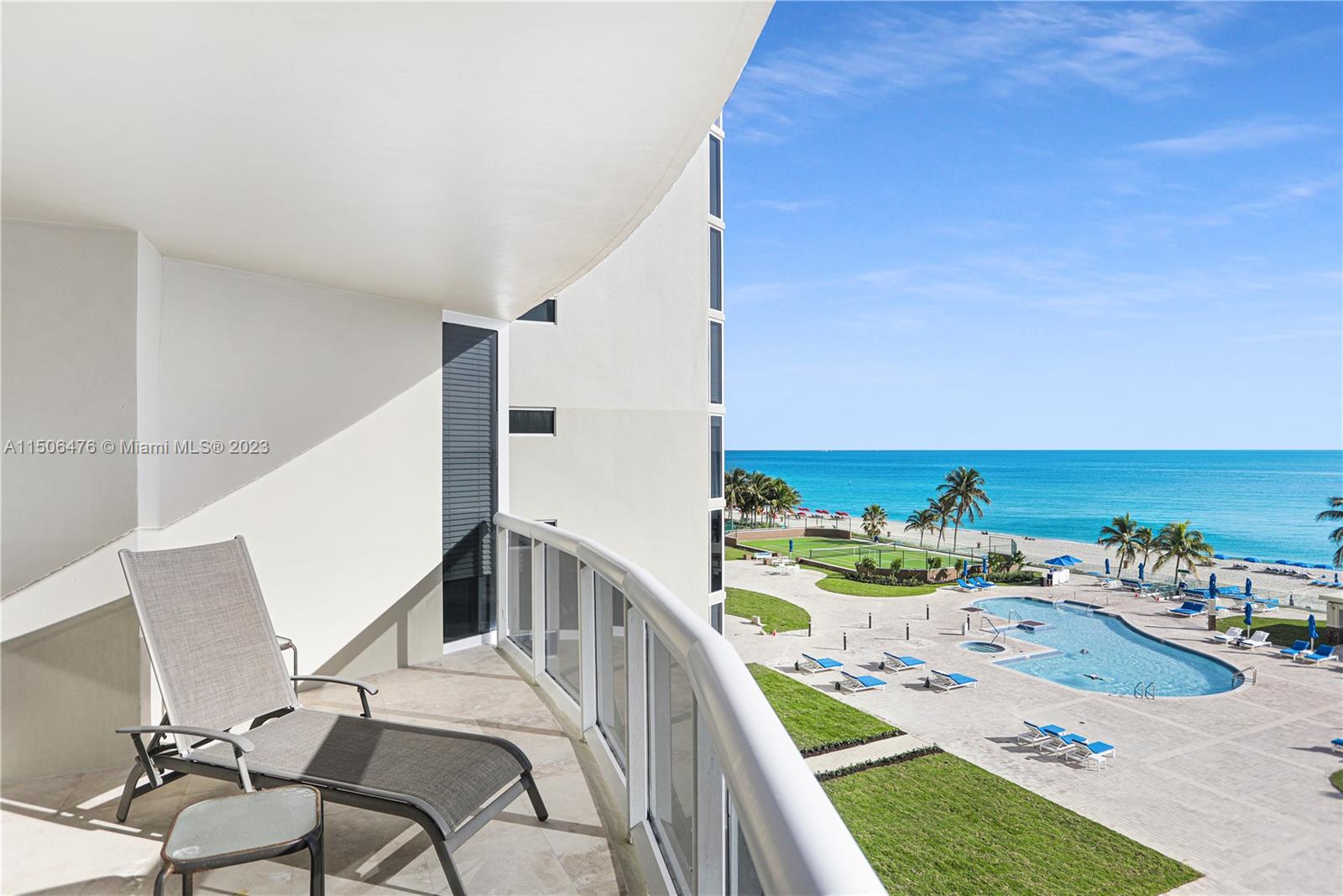 THE PINNACLE CONDO - Residential