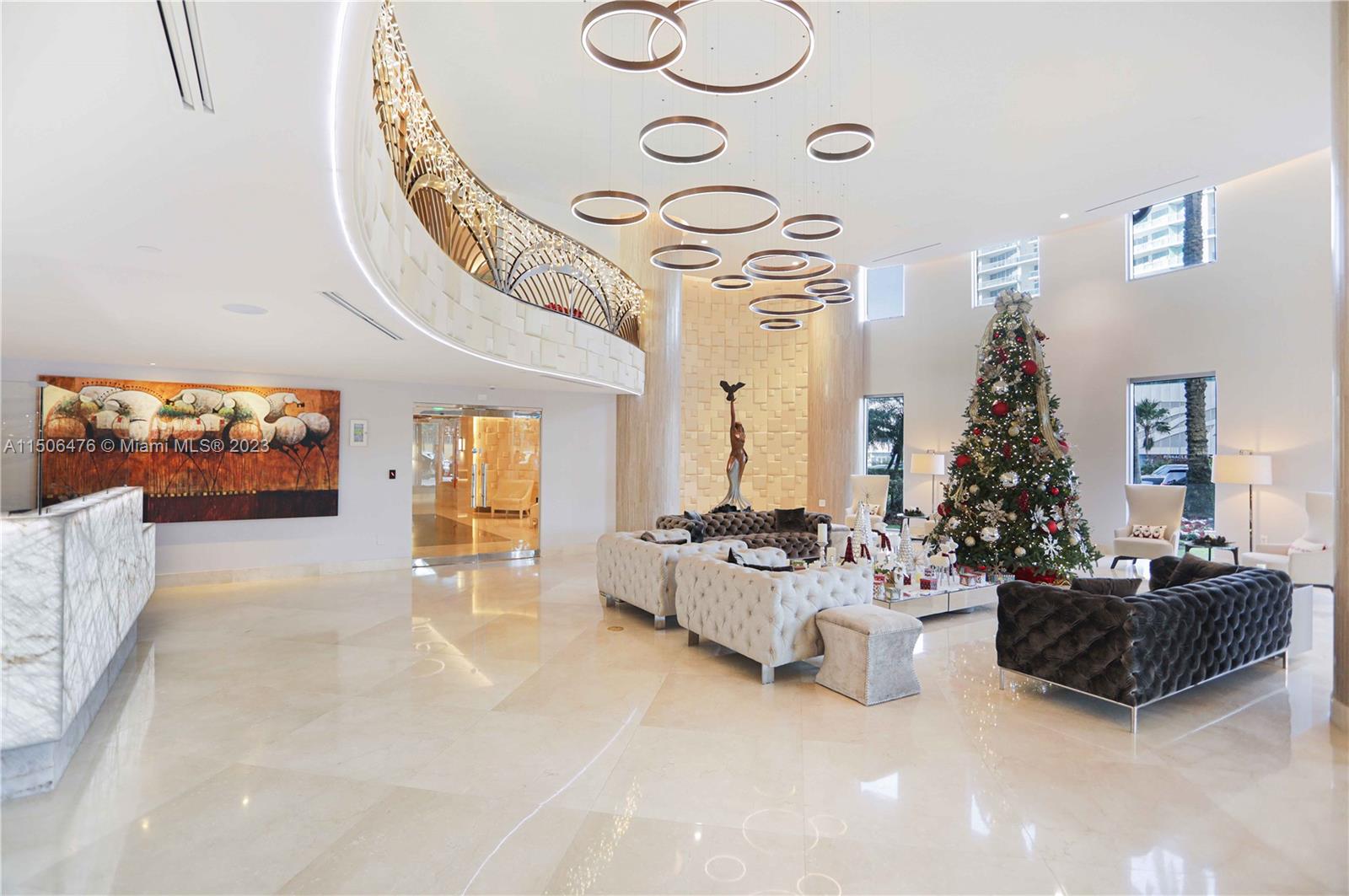 THE PINNACLE CONDO - Residential