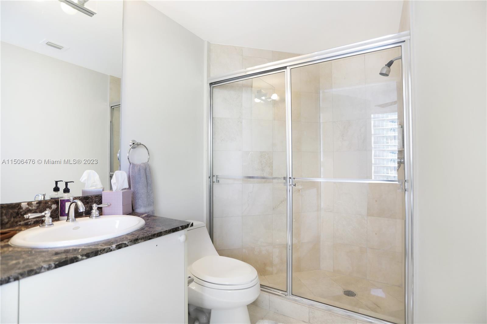 THE PINNACLE CONDO - Residential