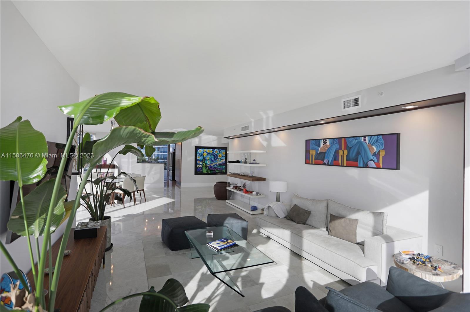 THE PINNACLE CONDO - Residential