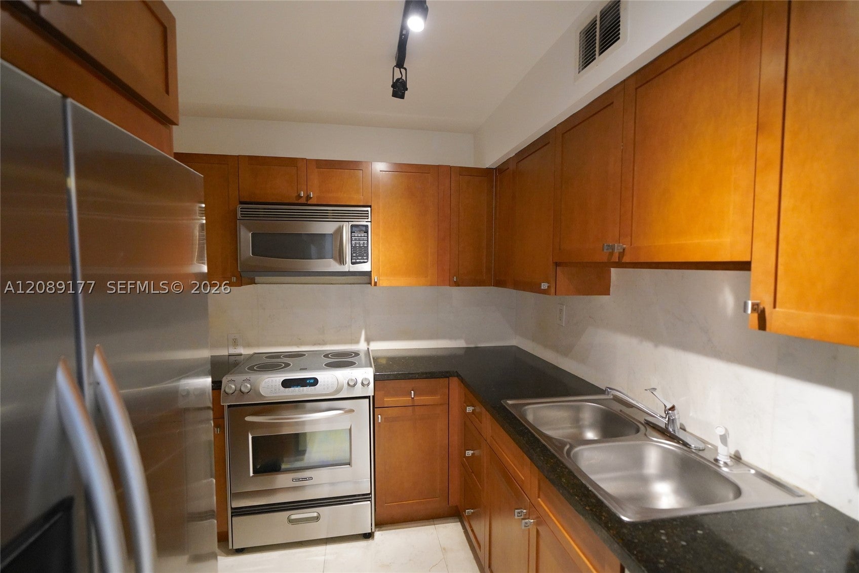 1200 West Ave 1522