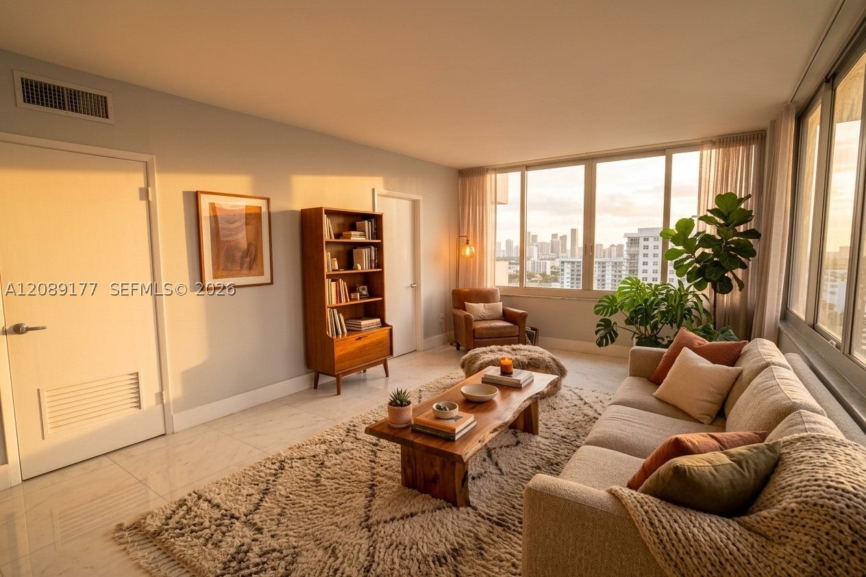 1200 West Ave 1522