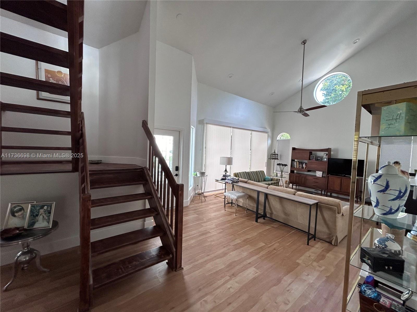 PELICAN HARBOR PH 4 - Residential Lease