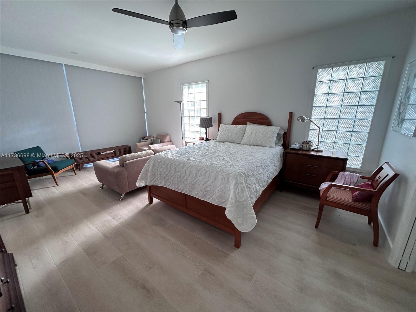 PELICAN HARBOR PH 4 - Residential Lease