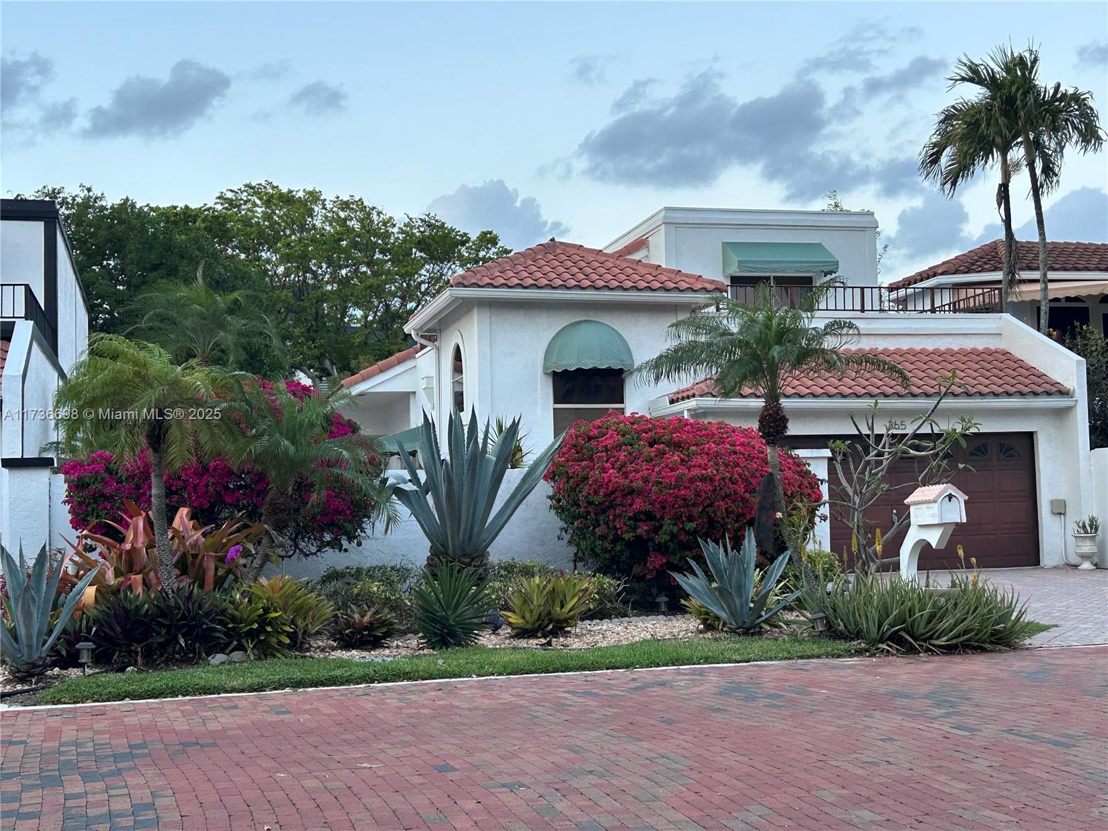 PELICAN HARBOR PH 4 - Residential Lease