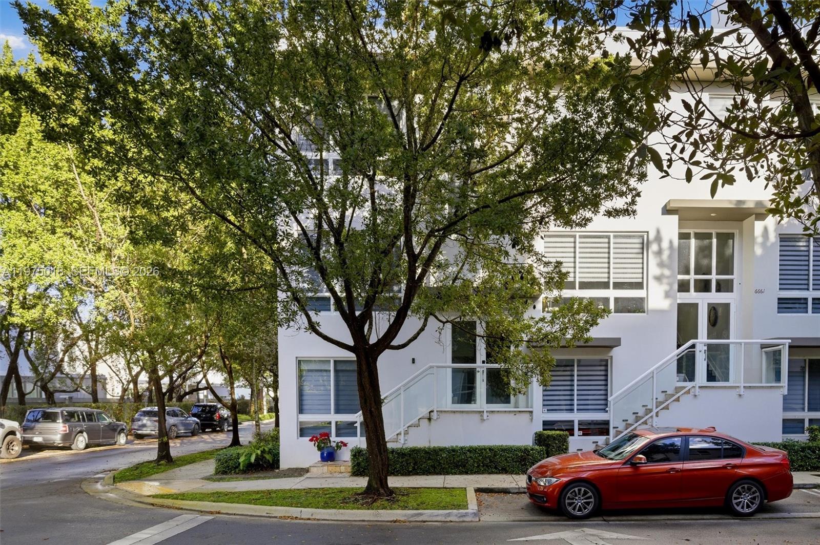 6671 NW 105th Pl 6671