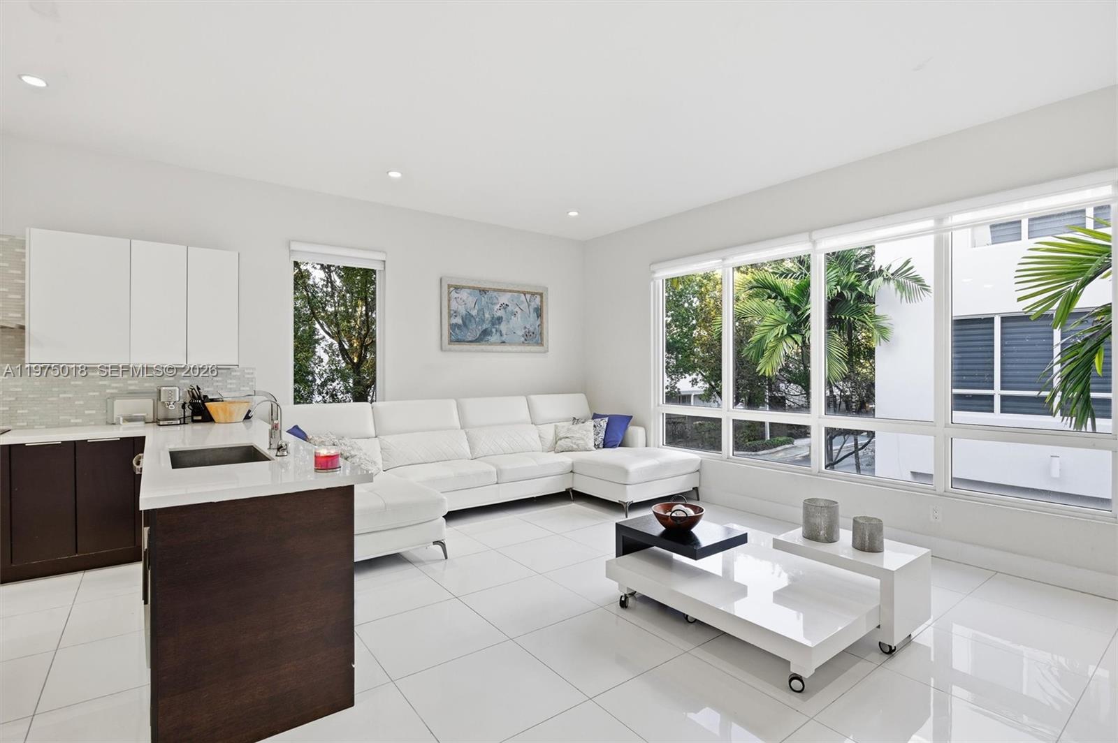 LANDMARK AT DORAL - Residential