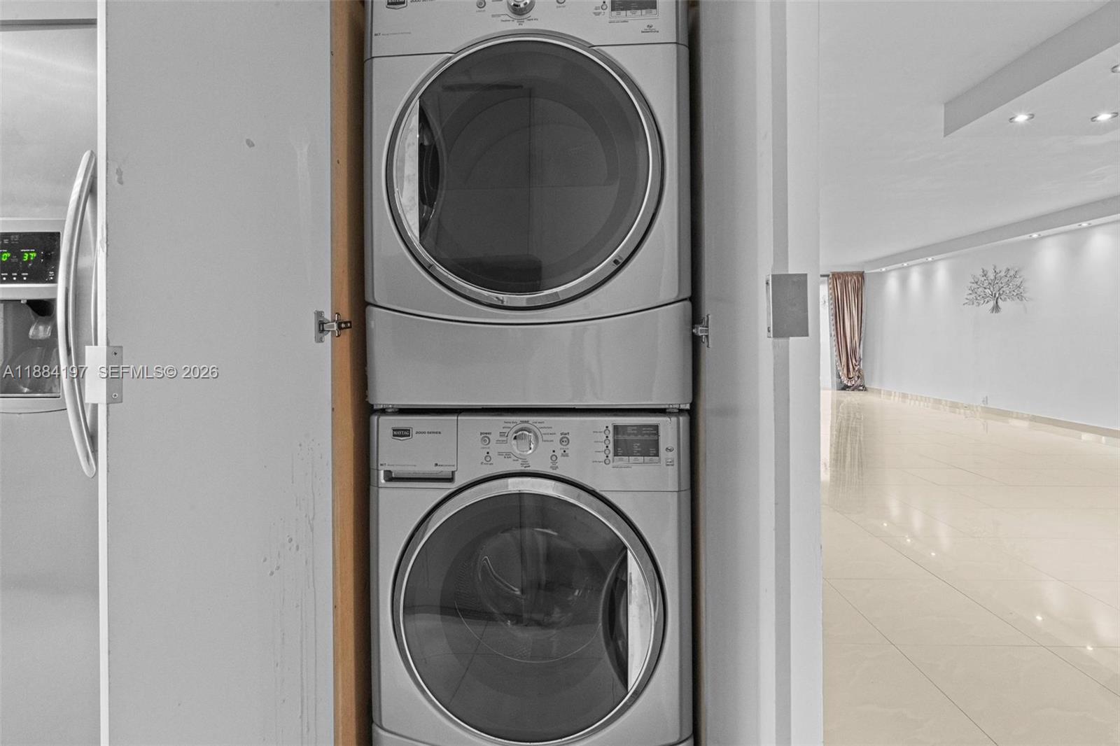 JADE WINDS GROUP-DAISY GA - Residential