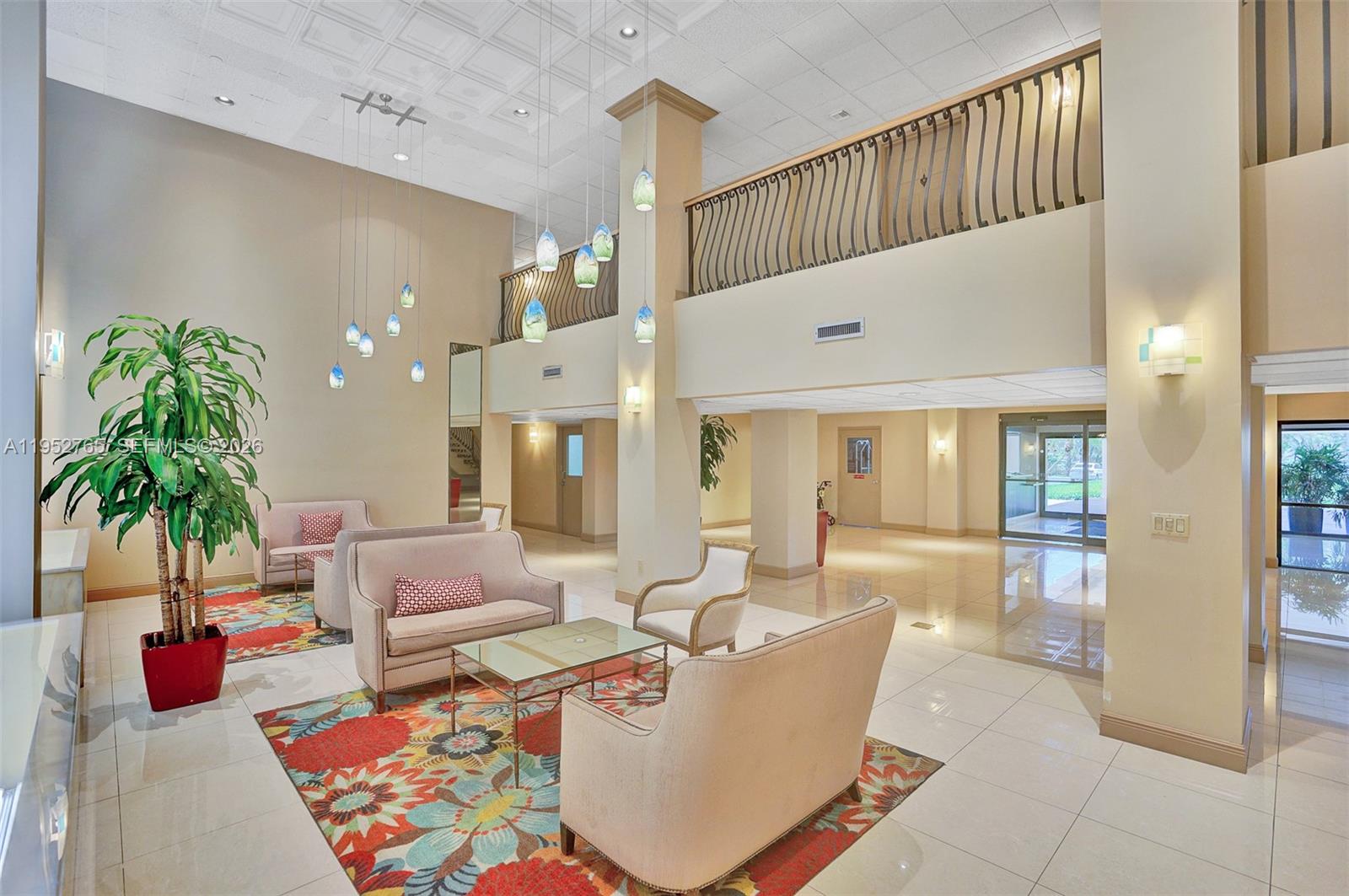 SUMMIT CONDO - Residential