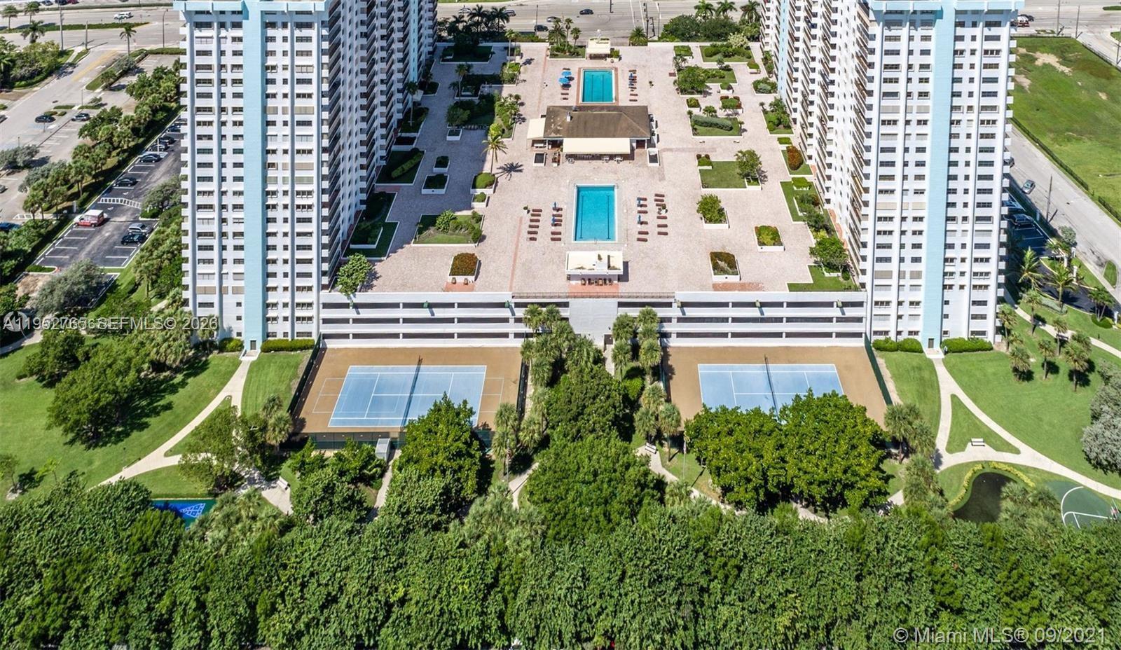 SUMMIT CONDO - Residential