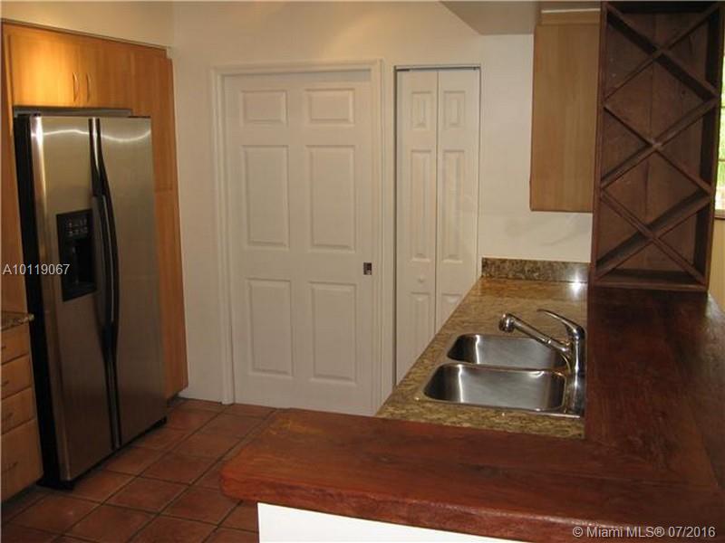 THE COURTS AT SOUTH BEACH - Residential Lease