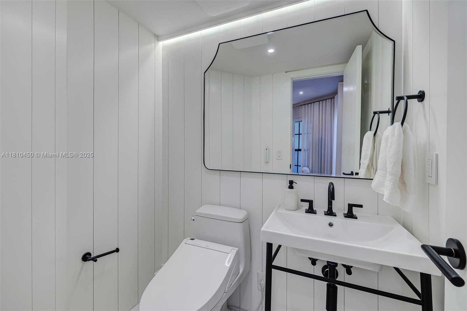CORAL GABLES BILTMORE SEC - Residential