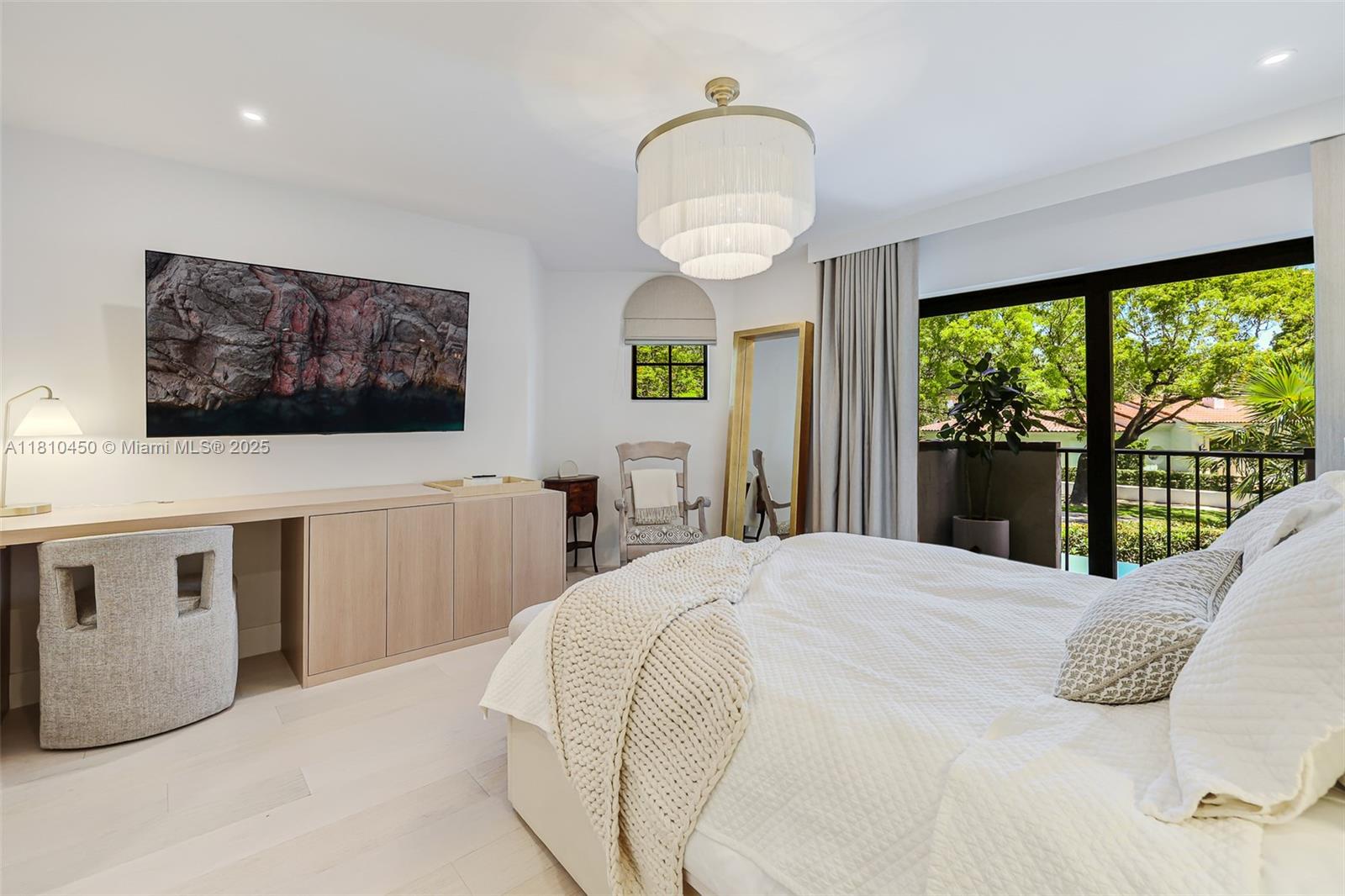 CORAL GABLES BILTMORE SEC - Residential