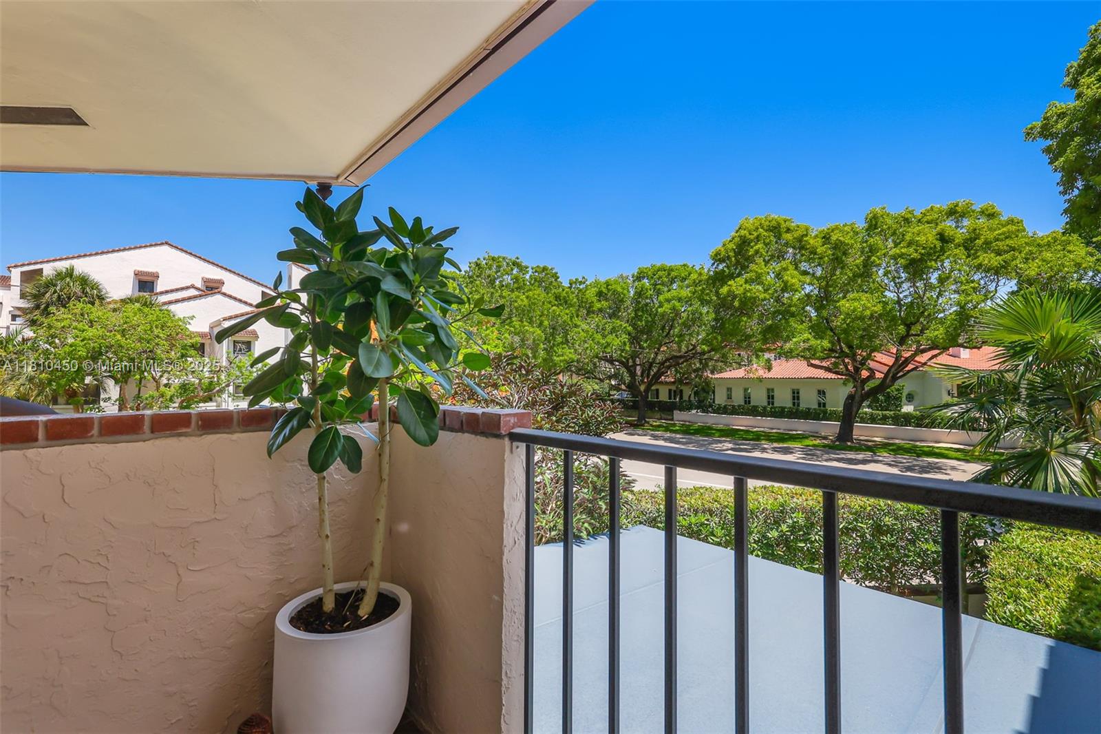 CORAL GABLES BILTMORE SEC - Residential