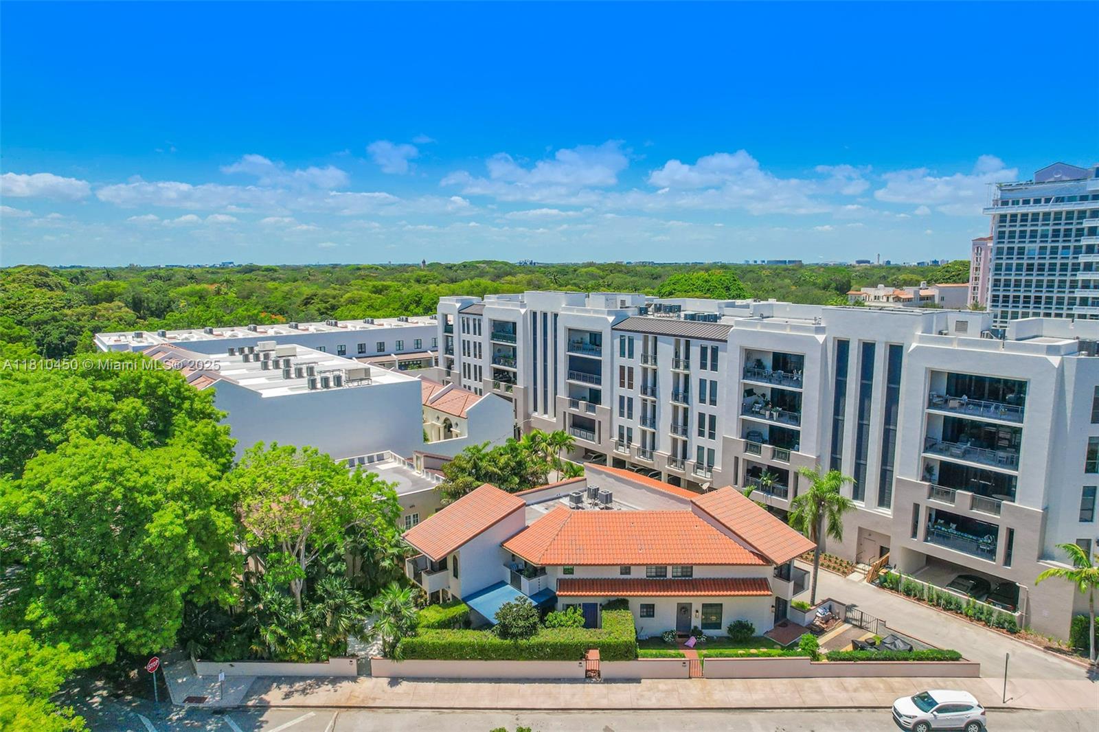 CORAL GABLES BILTMORE SEC - Residential