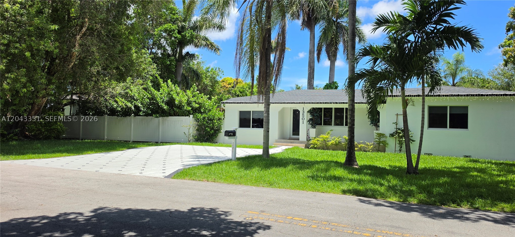 13501 NE Miami Ct