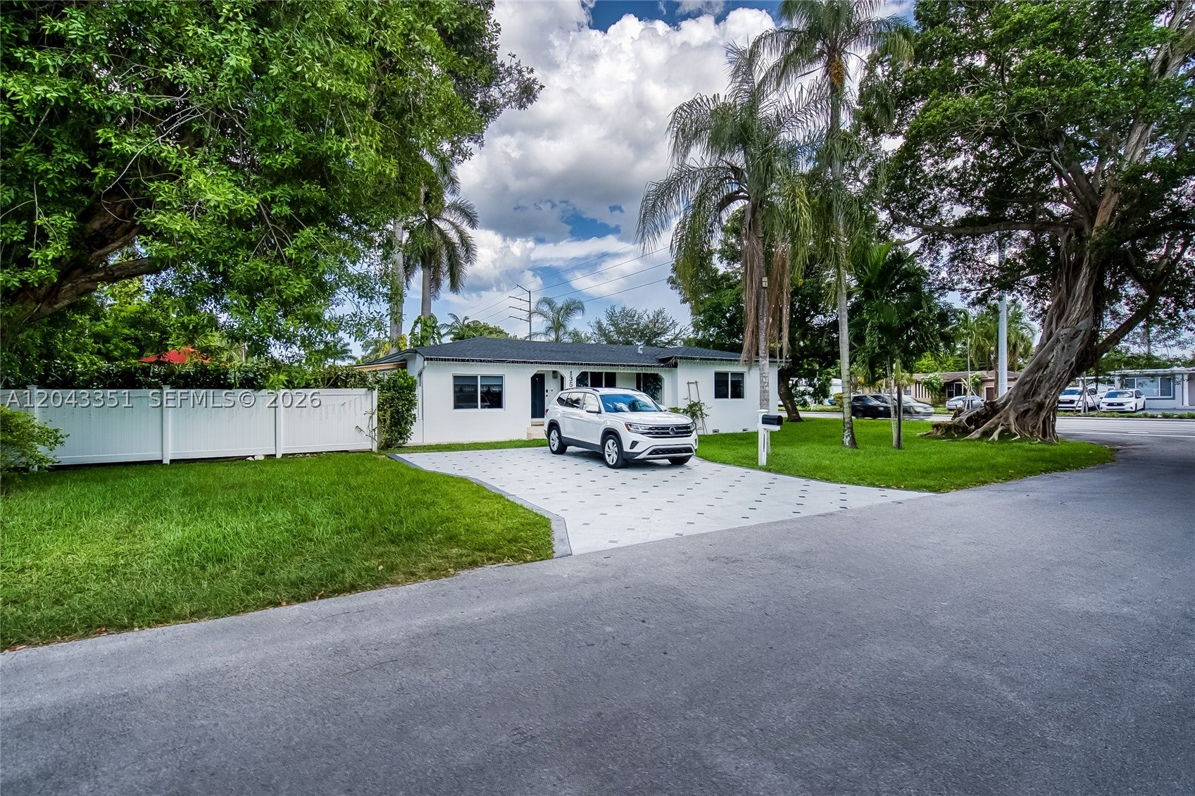 13501 NE Miami Ct
