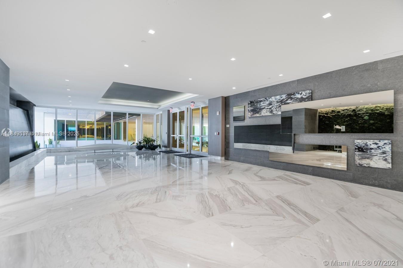 400 SUNNY ISLES CONDO EAS - Residential