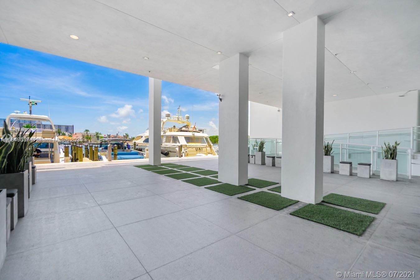 400 SUNNY ISLES CONDO EAS - Residential