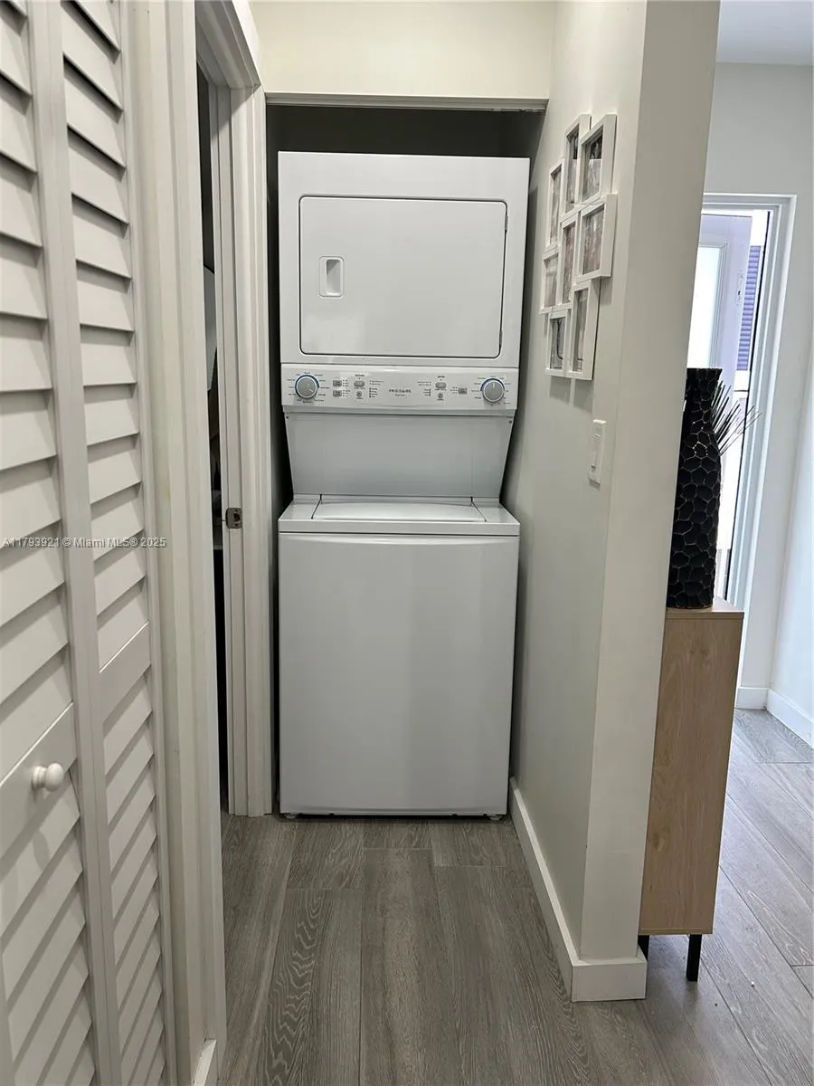 Miami Beach, Florida 33139, United States, 1 Bedroom Bedrooms, ,1 BathroomBathrooms,Residential,Active,119334