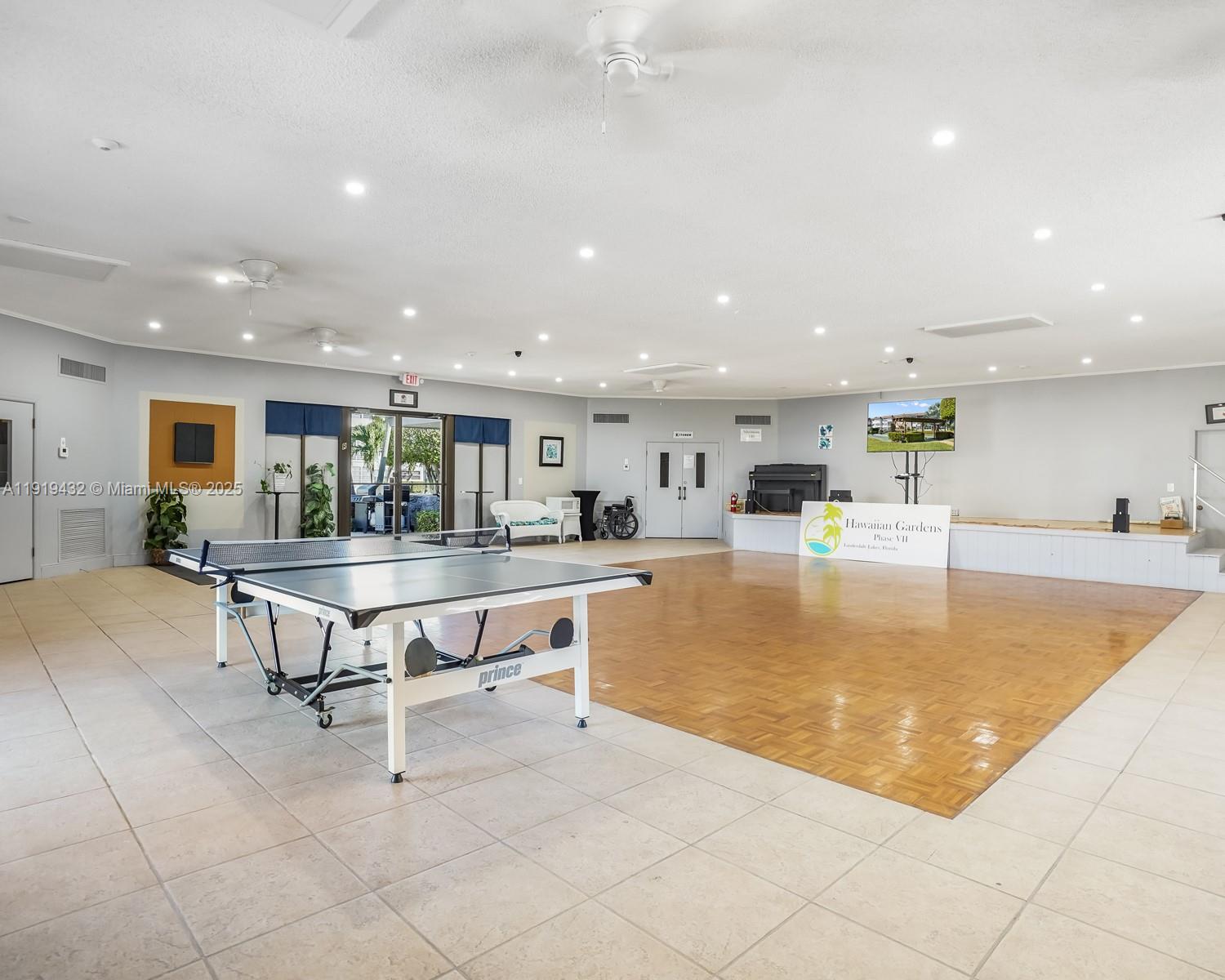 POINCIANA GARDENS CONDO - Residential