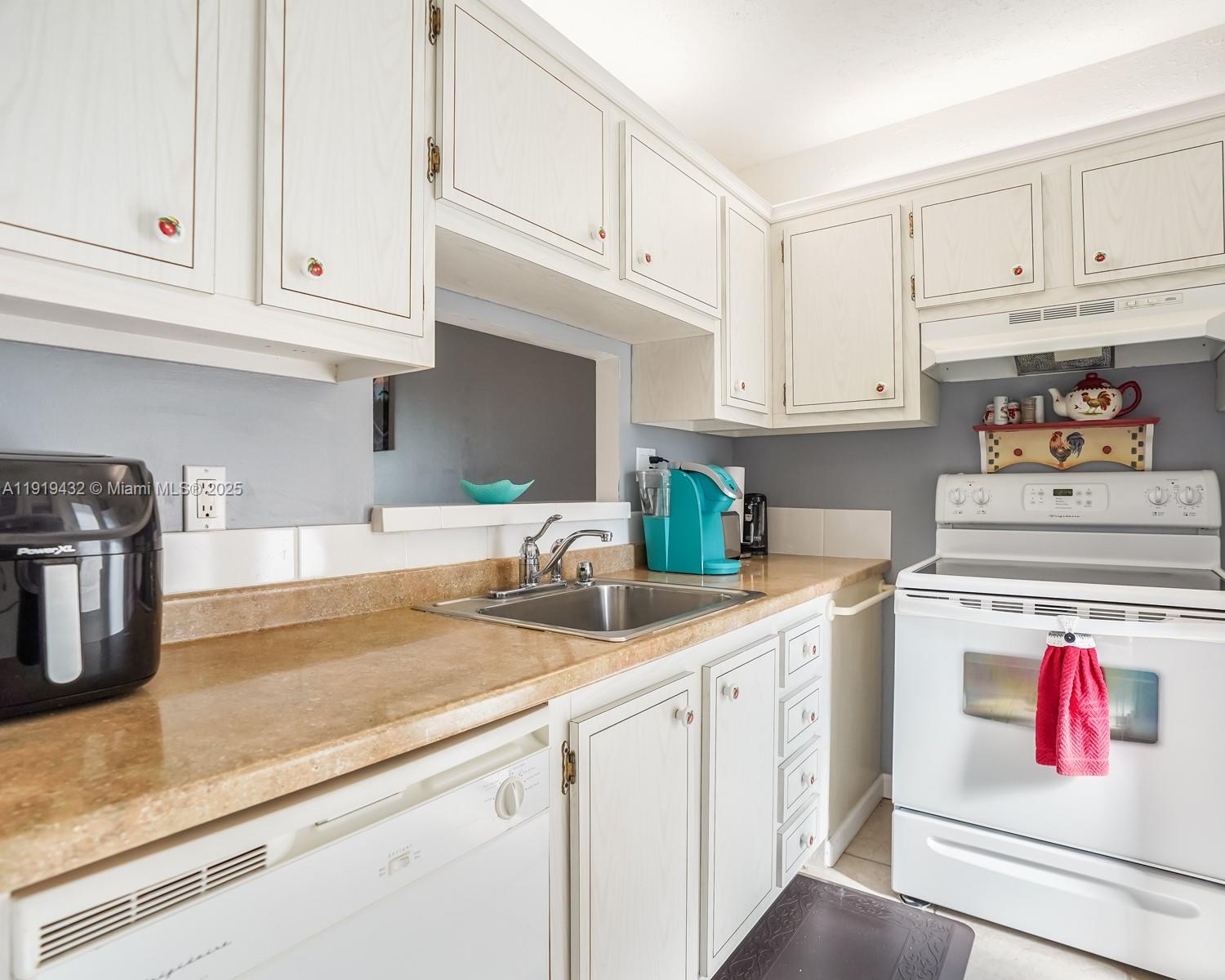 POINCIANA GARDENS CONDO - Residential