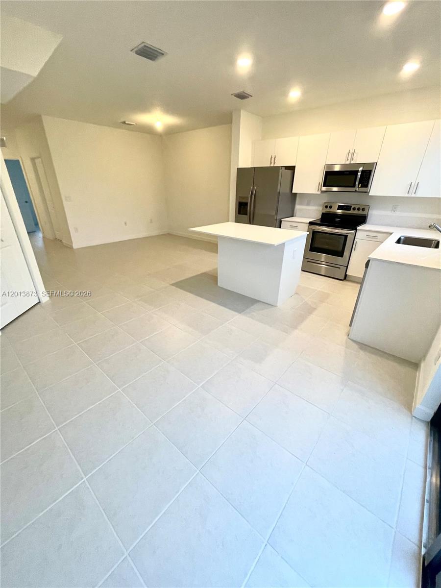 VIA VENTURA NEIGHBORHOOD - Residential